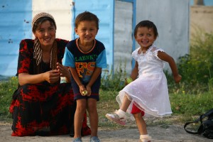 usbekistan_beschtal_child1.jpg